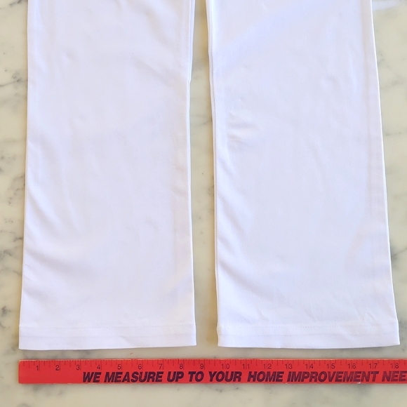 High-Waist Straight Leg Soft Woven Fabric White Stretchable Pant. - Picture 4 of 6